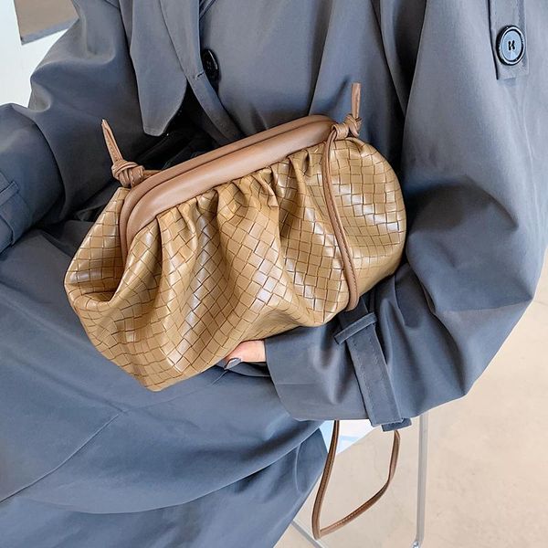 dumpling bags for women weave clutch fashion luxury designer female handbags and purses pu leather shoulder bag 2020 new
dumpling bags for women weave clutch fashion luxury designer female handbags and purses pu leather shoulder bag 2020 new
