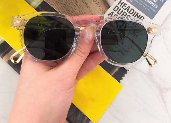classic sunglasses gold crystal frame gafas de sol de fashion sunglasses uv protection eyewear new with box, White;black
classic sunglasses gold crystal frame gafas de sol de fashion sunglasses uv protection eyewear new with box, White;black
