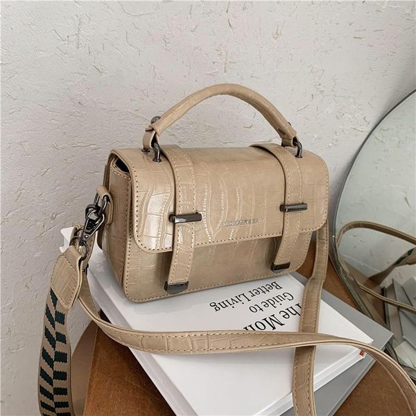 autumn and winter stone pattern handbag female 2020 new fashion retro women's designer shoulder messenger bag
autumn and winter stone pattern handbag female 2020 new fashion retro women's designer shoulder messenger bag