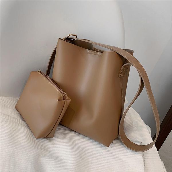 Vintage Roomy Soft Bucket Shoulder Bags For Women Solid Color Simple Large Capacity PU Leather Work Ladies Crossbody Bags 2021
Vintage Roomy Soft Bucket Shoulder Bags For Women Solid Color Simple Large Capacity PU Leather Work Ladies Crossbody Bags 2021