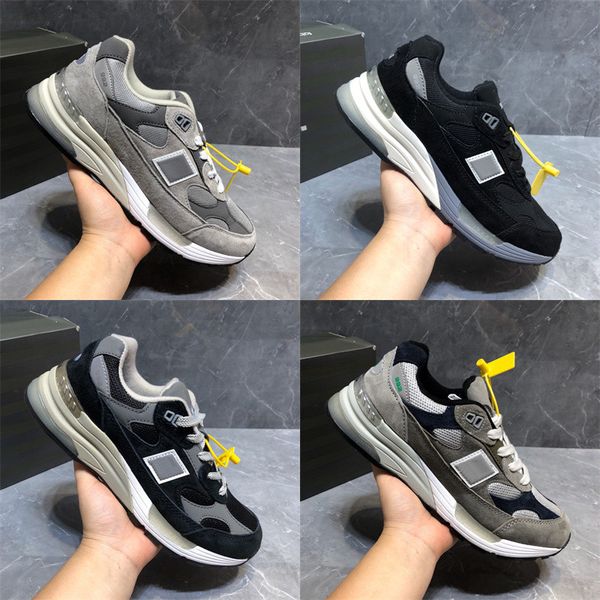 new m992 992 designer skate shoes black grey suede men women sports low sneakers 36-44, Red;white
new m992 992 designer skate shoes black grey suede men women sports low sneakers 36-44, Red;white
