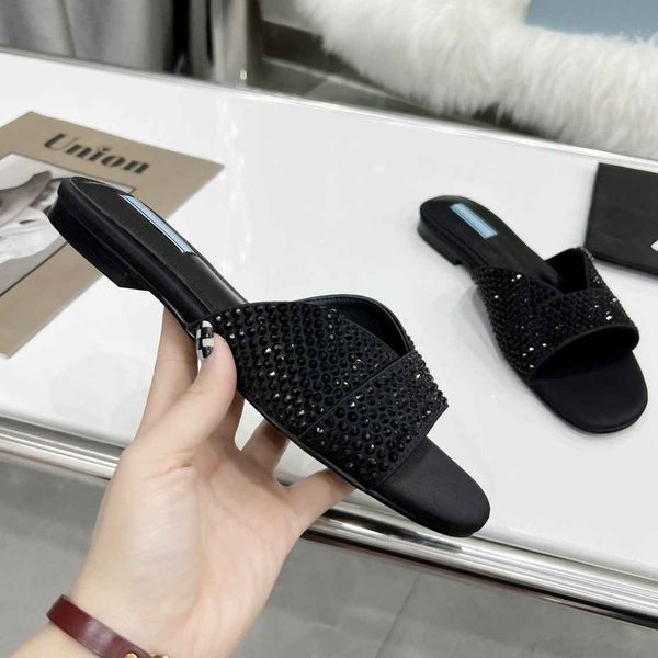 luxury brand sandals designer ladies with diamonds fashion high heels brand sandal shoes 35-42, Black
luxury brand sandals designer ladies with diamonds fashion high heels brand sandal shoes 35-42, Black