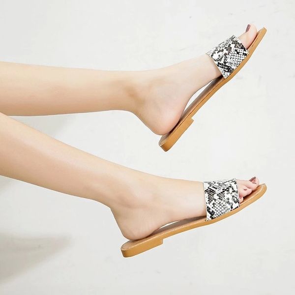 2021 new snake leather summer slippers shoes beach slippers flip flop outdoor shoes flats open toe women non slip chausso #f442, Black
2021 new snake leather summer slippers shoes beach slippers flip flop outdoor shoes flats open toe women non slip chausso #f442, Black
