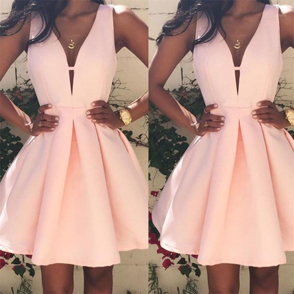 new fashion women v-neck sleeveless dress ladies pleated party cocktail short dresses elegant women mini dreeses1, Black;gray
new fashion women v-neck sleeveless dress ladies pleated party cocktail short dresses elegant women mini dreeses1, Black;gray