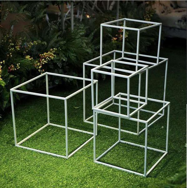 party decoration type of flower guiding device wedding props ironwork geometric box
party decoration type of flower guiding device wedding props ironwork geometric box
