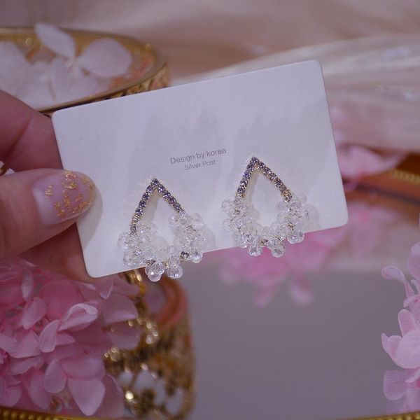 south korea's new design fashion jewelry exquisite hand-wound white crystal water drop female stud earrings, Golden;silver
south korea's new design fashion jewelry exquisite hand-wound white crystal water drop female stud earrings, Golden;silver