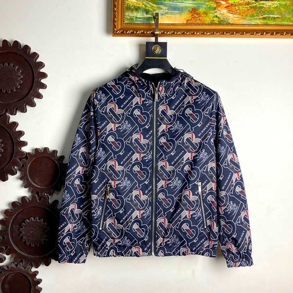 2020 spring and autumn men's jacket coat zipper coat slim parker men's hip-hop men's hooded fashion printed coat, Black;brown
2020 spring and autumn men's jacket coat zipper coat slim parker men's hip-hop men's hooded fashion printed coat, Black;brown