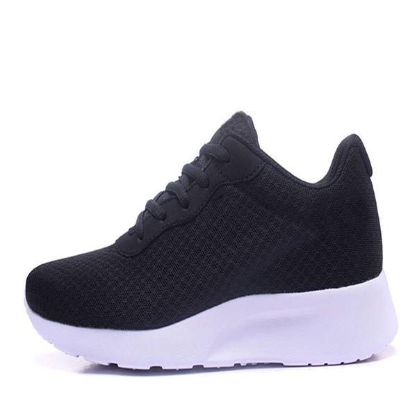 new fashion men women shoes mesh breathable sneakers walking male footwear new comfortable lightweight dhsp-54229
new fashion men women shoes mesh breathable sneakers walking male footwear new comfortable lightweight dhsp-54229