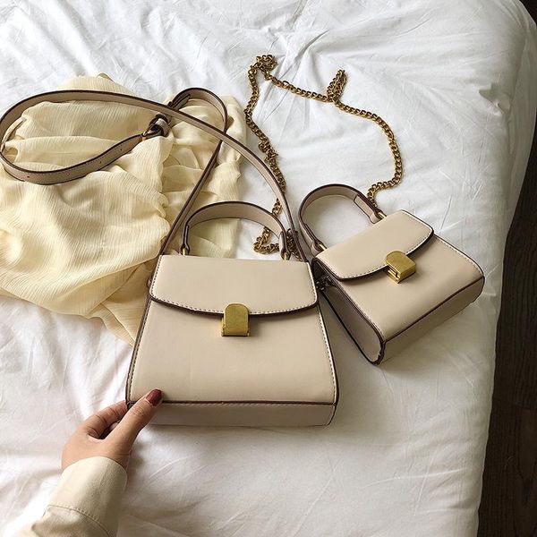 2020 new women bags crossbody bags pu leather luxury designer handbags fashionable foreign style texture chain slung square bag
2020 new women bags crossbody bags pu leather luxury designer handbags fashionable foreign style texture chain slung square bag