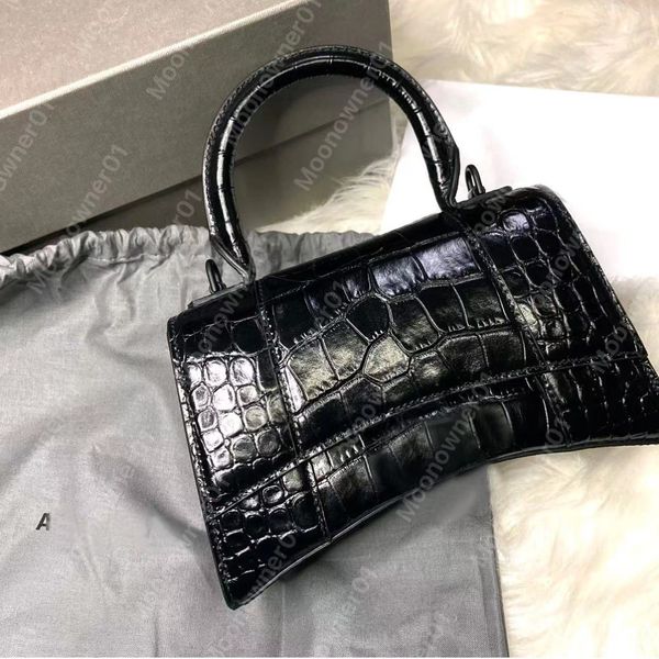 handbag hourglass bags women shoulder bags genuine leather cowhide alligator stone messenger handel bag fashion cross body purse shiny slive
handbag hourglass bags women shoulder bags genuine leather cowhide alligator stone messenger handel bag fashion cross body purse shiny slive