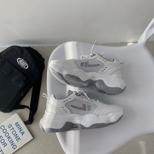 2021 women trendy retro daddy shoes female wisdom white sneakers winter new plus velvet casual all-match student shoes
2021 women trendy retro daddy shoes female wisdom white sneakers winter new plus velvet casual all-match student shoes