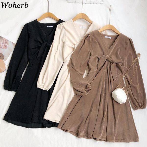 woherb v-neck bandage woman dress 2021 winter clothes temperament velvet vintage vestidos high waist slim dresses women 4g262, Black;gray
woherb v-neck bandage woman dress 2021 winter clothes temperament velvet vintage vestidos high waist slim dresses women 4g262, Black;gray