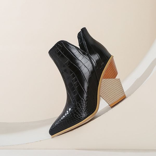 2021 new women ankle to black toe blue shoes woman as a party boots 34-43 8txs
2021 new women ankle to black toe blue shoes woman as a party boots 34-43 8txs