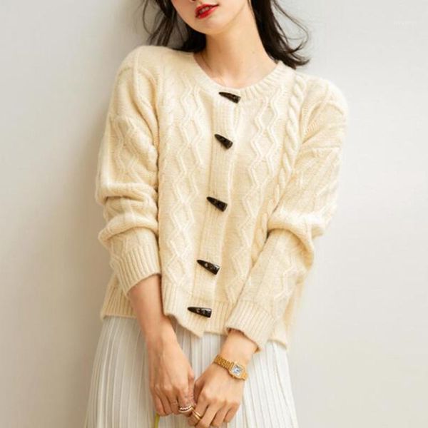 2021 fall woman knitted sweaters fashion claw button cardigans1, White
2021 fall woman knitted sweaters fashion claw button cardigans1, White