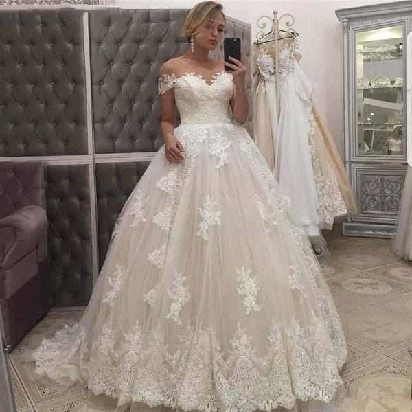 custom off shoulder lace wedding dresses with appliques short sleeves sweep train tulle plus size a line wedding bridal gowns, White
custom off shoulder lace wedding dresses with appliques short sleeves sweep train tulle plus size a line wedding bridal gowns, White
