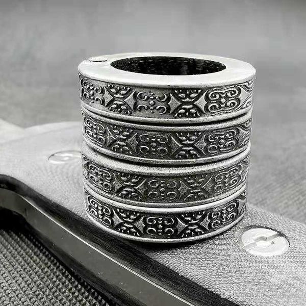alloy finger tiger four finger self-defense weapon portable hand clasp fist finger martial arts self-defense combat training equipment hand2
alloy finger tiger four finger self-defense weapon portable hand clasp fist finger martial arts self-defense combat training equipment hand2
