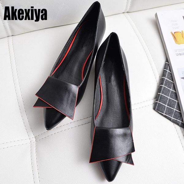 2020 leather flat shoes pointed toe with low woman loafers cowhide spring casual shoes women flats women shoes m812 1020, Black;white
2020 leather flat shoes pointed toe with low woman loafers cowhide spring casual shoes women flats women shoes m812 1020, Black;white