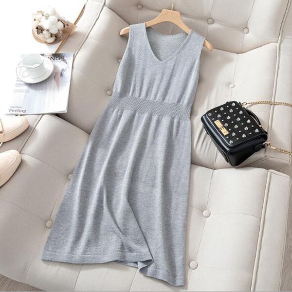 2021 new spring summer glitter vest women sleeveless maxi dress v neck flat knit midi long dresses vestido dc4n, Black;gray
2021 new spring summer glitter vest women sleeveless maxi dress v neck flat knit midi long dresses vestido dc4n, Black;gray