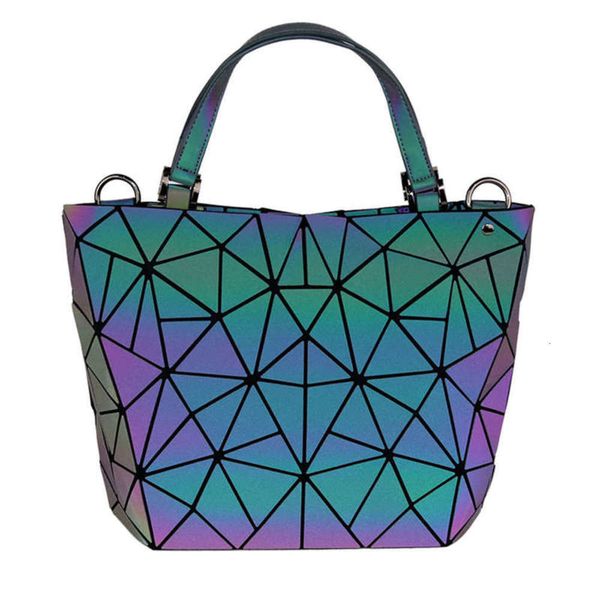 2020 korean fashion new pu luminous bucket women's single shoulder slant span bag back pack designer bag ing
2020 korean fashion new pu luminous bucket women's single shoulder slant span bag back pack designer bag ing