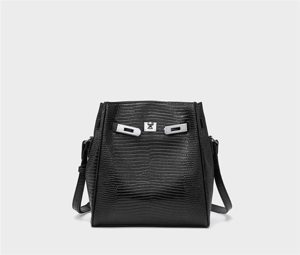 women female shoulder bag crossbody shell bags fashion messenger bag handbags real leather women bags
women female shoulder bag crossbody shell bags fashion messenger bag handbags real leather women bags