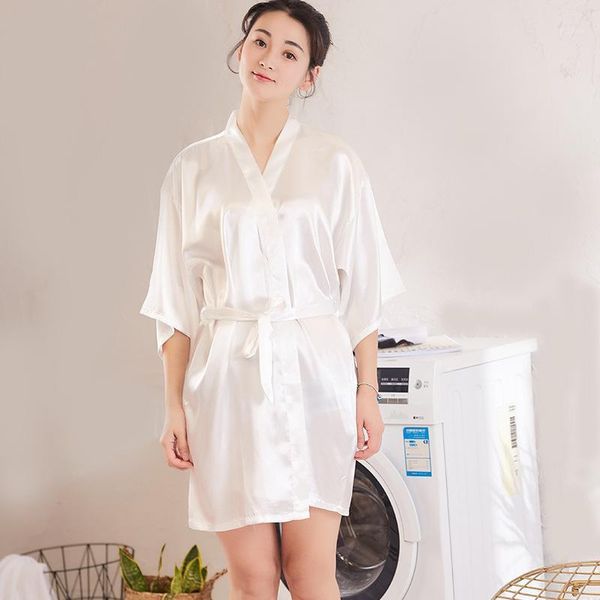 ladies' dressing gown made of pure silk and kimono high purity thin cardigan summer short bathrobe lounge intimate lingerie1, Black;red
ladies' dressing gown made of pure silk and kimono high purity thin cardigan summer short bathrobe lounge intimate lingerie1, Black;red