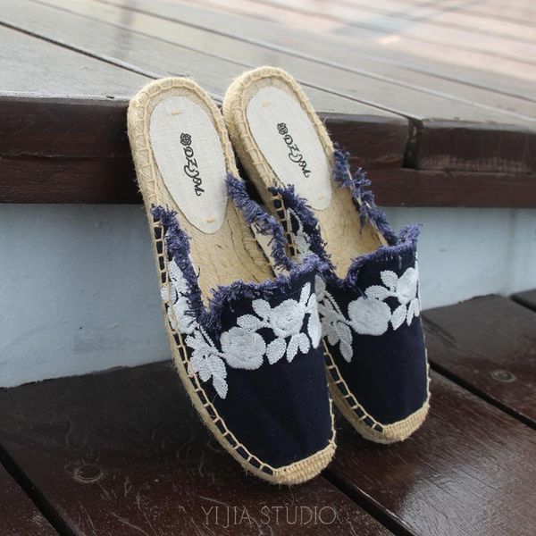 slippers 2021 women summer espadrilles slipper emboridery upper in navy blue color1, Black
slippers 2021 women summer espadrilles slipper emboridery upper in navy blue color1, Black