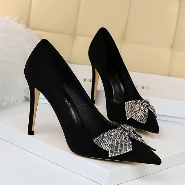 european and american fashion slim thin high-heeled suede shallow mouth pointed rhinestone bow bow single shoes1, Black
european and american fashion slim thin high-heeled suede shallow mouth pointed rhinestone bow bow single shoes1, Black
