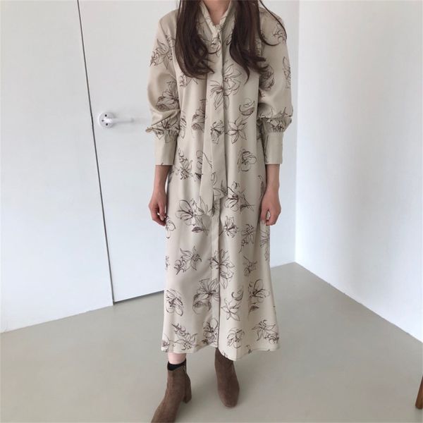korea women spring long sleeve vintage floral long shirt dress bow tie collar straight loose dresses single breasted lj200909, Black;gray
korea women spring long sleeve vintage floral long shirt dress bow tie collar straight loose dresses single breasted lj200909, Black;gray