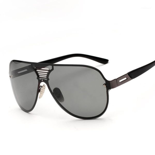 sunglasses 2021 women men polarized large reflective mirror ladies shades goggles1, White;black
sunglasses 2021 women men polarized large reflective mirror ladies shades goggles1, White;black