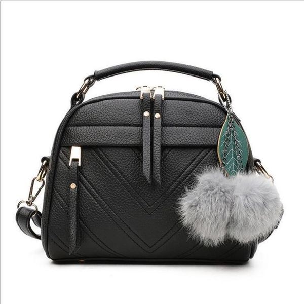 shoulder bags pu 2021 leather handbag for women girl fashion tassel messenger with ball bolsa female ladies party bag
shoulder bags pu 2021 leather handbag for women girl fashion tassel messenger with ball bolsa female ladies party bag