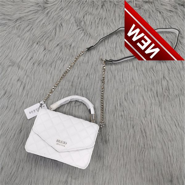 gus single shoulder diagonal lingge hand small square pu women's bag 
gus single shoulder diagonal lingge hand small square pu women's bag