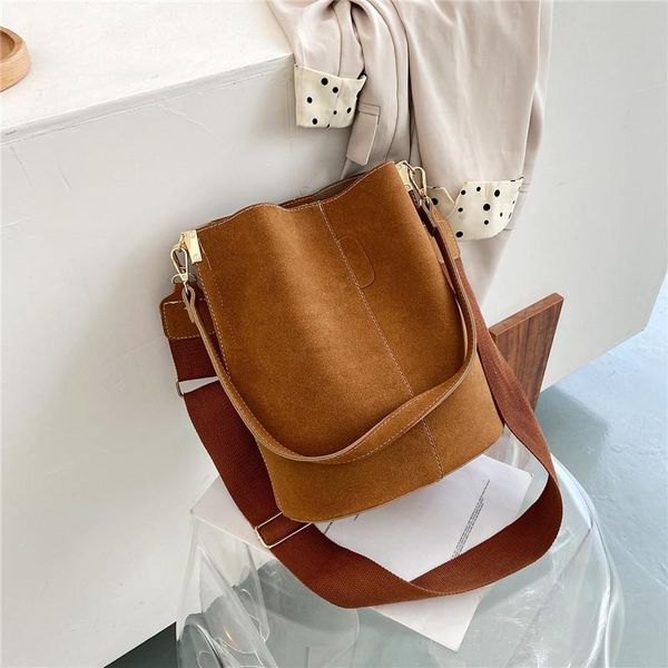 2020 women's bucket shoulder bag new crossbody bags for women retro matte messenger bag female handbags sac solid
2020 women's bucket shoulder bag new crossbody bags for women retro matte messenger bag female handbags sac solid