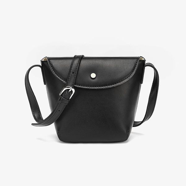 cross body 2021 women's bag trend small fresh bucket ladies messenger fashion simple shoulder texture luxury female
cross body 2021 women's bag trend small fresh bucket ladies messenger fashion simple shoulder texture luxury female
