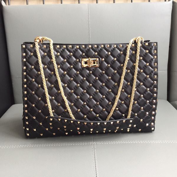 the latest collection of stars a series of shopping bags import sheepskin 0346 genuine leather interior zipper pocket fashion atmosphere bag
the latest collection of stars a series of shopping bags import sheepskin 0346 genuine leather interior zipper pocket fashion atmosphere bag