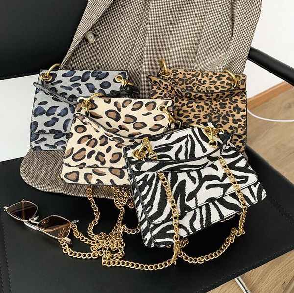 factory wholesale women handbag street trend zebra womens chain bag leopard shoulder bags elegant atmosphere leather fashion armpit handbags, Black;red
factory wholesale women handbag street trend zebra womens chain bag leopard shoulder bags elegant atmosphere leather fashion armpit handbags, Black;red