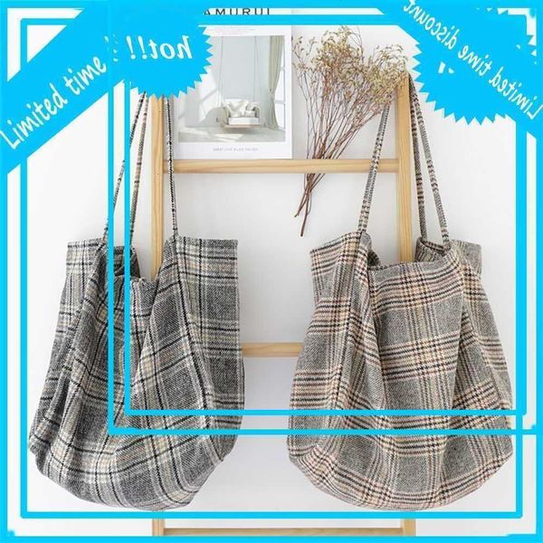 korean version simple plaid canvas women's literature and art versatile large capacity single shoulder bag leisure student woolen
korean version simple plaid canvas women's literature and art versatile large capacity single shoulder bag leisure student woolen