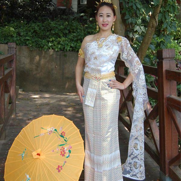 thai dress wedding engagement white sleeveless single shoulder skirt shawl slim fit thailand traditional clothing for women, Red 
thai dress wedding engagement white sleeveless single shoulder skirt shawl slim fit thailand traditional clothing for women, Red