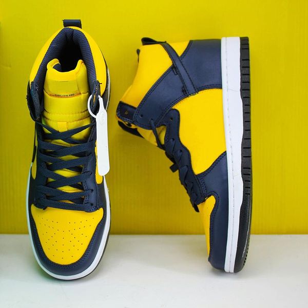 dunk high michigan varsity maize midnight navy men women shoes sports sneakers with box, White;red
dunk high michigan varsity maize midnight navy men women shoes sports sneakers with box, White;red