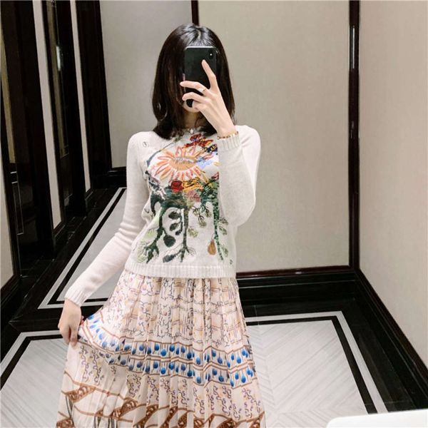 zoelli early autumn new round neck long sleeve heavy industry embroidery slim fit versatile sweater sa0542, White;black
zoelli early autumn new round neck long sleeve heavy industry embroidery slim fit versatile sweater sa0542, White;black
