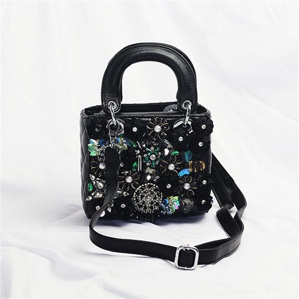 women crystal totes luxury women shoulder messenger bags punk handbag bridal floral wedding rhinestone purse evening party bags
women crystal totes luxury women shoulder messenger bags punk handbag bridal floral wedding rhinestone purse evening party bags