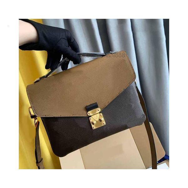 m44876 made in real leather clutch purse handbag bag woman bags shoulder bag serial number insid 02
m44876 made in real leather clutch purse handbag bag woman bags shoulder bag serial number insid 02