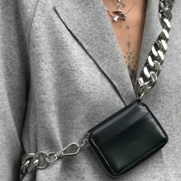 women handbag female 2020 new korean luxury designer brand mini retro thick chain small flap shoulder messenger bag black bag
women handbag female 2020 new korean luxury designer brand mini retro thick chain small flap shoulder messenger bag black bag