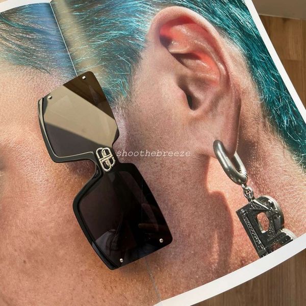 double b ultrasonic large frame stb one piece lens black cool sunglasses uv400 sunglasses for men and women, White;black 
double b ultrasonic large frame stb one piece lens black cool sunglasses uv400 sunglasses for men and women, White;black