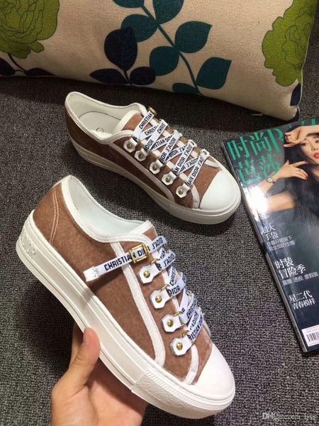 2020 new chaussures pour femmes de luxe word matrilineal belt flat casual shoes plate-forme outdoor jogging walking espadrilles#1f, Black
2020 new chaussures pour femmes de luxe word matrilineal belt flat casual shoes plate-forme outdoor jogging walking espadrilles#1f, Black