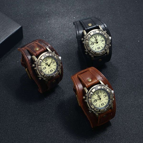 punk leather watch bracelet versatile personalized fashion men's and women's punk hip hop leather, Slivery;brown
punk leather watch bracelet versatile personalized fashion men's and women's punk hip hop leather, Slivery;brown