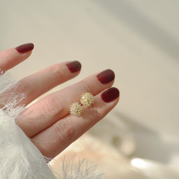 stud vintage micro inlaid zircon ball earring luxury exquisite small 14k real gold plated earrings for women wedding jewelry, Golden;silver
stud vintage micro inlaid zircon ball earring luxury exquisite small 14k real gold plated earrings for women wedding jewelry, Golden;silver