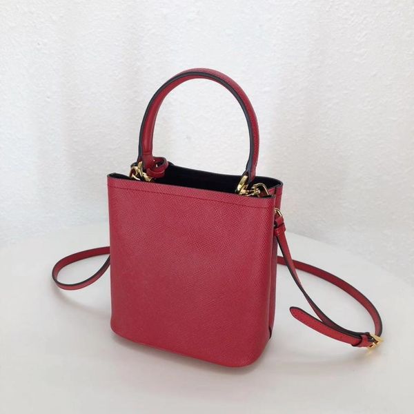women's bags, high-grade high-quality bags, a full range of types, dear welcome to order and contact 050457678
women's bags, high-grade high-quality bags, a full range of types, dear welcome to order and contact 050457678