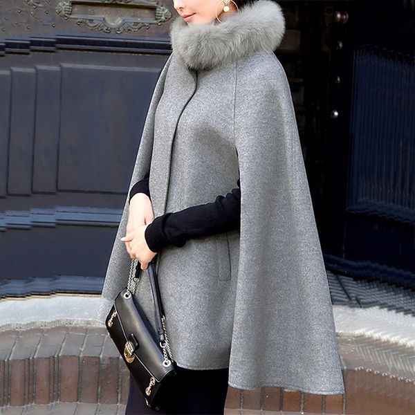 2021 new women poncho cape warm faux fur collar office ladies elegant autumn winter cloak vintage grey woman coat outwear dd2m, Black
2021 new women poncho cape warm faux fur collar office ladies elegant autumn winter cloak vintage grey woman coat outwear dd2m, Black