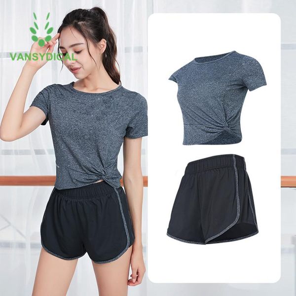 yoga outfits brand 2pcs/set sports cropped and shorts outfit women workout set quick dry fitness training gym clothing suit, White;red
yoga outfits brand 2pcs/set sports cropped and shorts outfit women workout set quick dry fitness training gym clothing suit, White;red