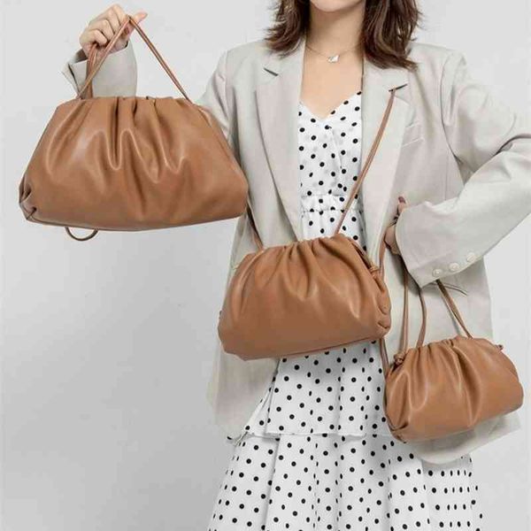 women's designer clutch bag cloud fashion 2022 new underarm real sheepskin small crowd dumpling purses ladies handbags evening
women's designer clutch bag cloud fashion 2022 new underarm real sheepskin small crowd dumpling purses ladies handbags evening